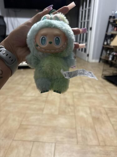 Labubu The Monsters Exciting Macaron Series Plush Pendant Blind Box photo review